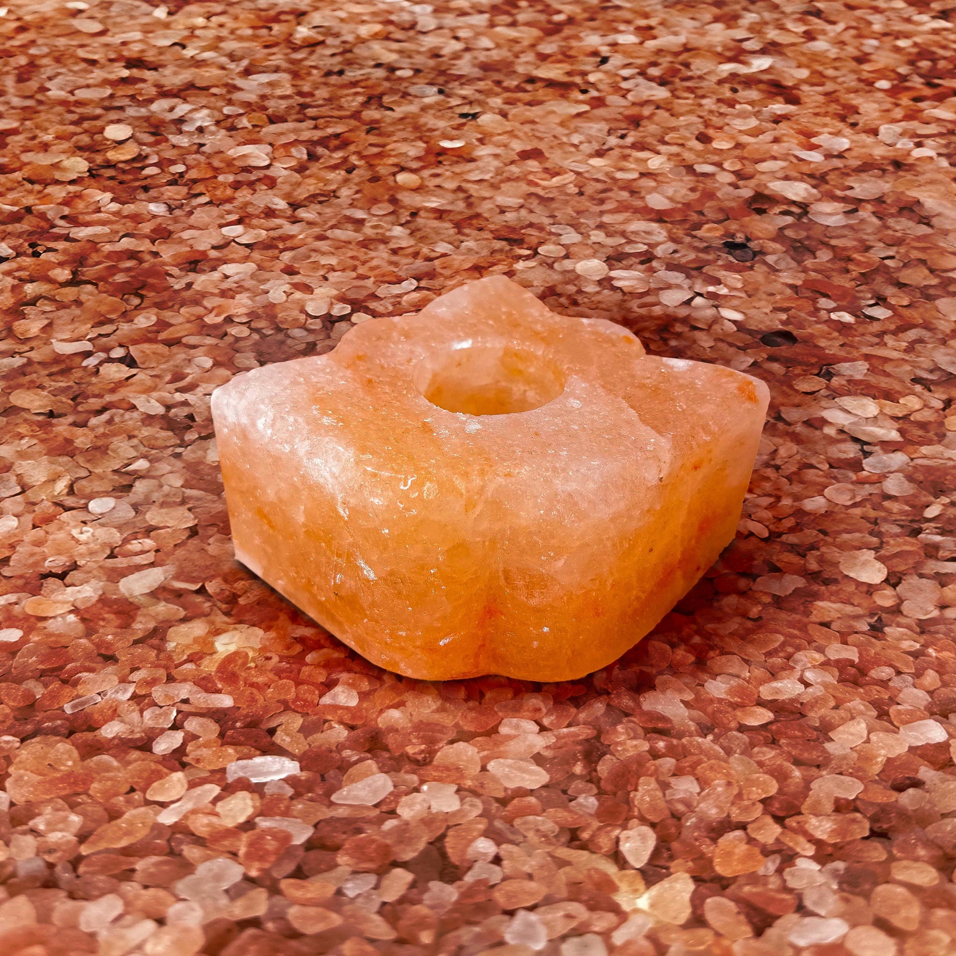 Leaf-Shaped Himalayan Salt Candle Holder: Hand-Carved Natural Decor