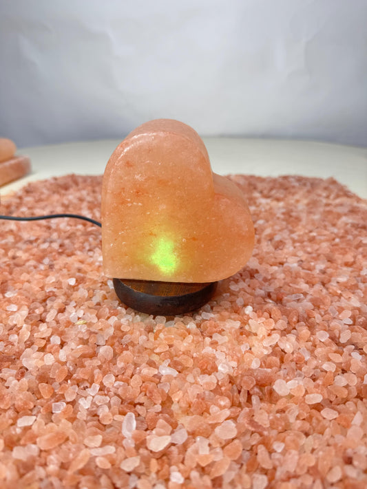 Mini Heart Himalayan USB Salt Lamp: Hand-Carved Natural Decor